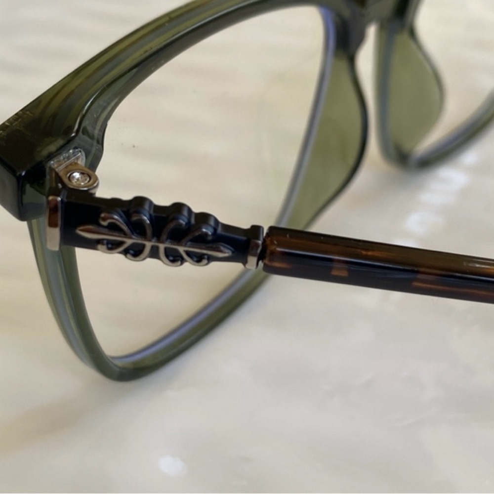 Green and Tortoise Blue Blocker Glasses - Picture 5 of 7